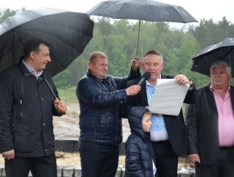 Placing the first brick on the new VIMAL starch factory-311