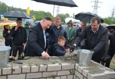 Placing the first brick on the new VIMAL starch factory-263