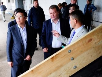 Chinese delegation from Wuxi Chamber of Comerce visiting VIMAL-73